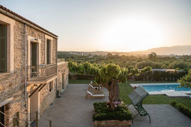 Villa with private pool, garden & patio | Good for workation — photo 3