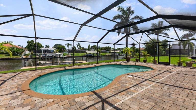 Family-friendly wonderful house with grill & private pool | Water view | Pet-friendly in Cape Coral, FL