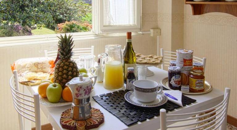 Holiday apartment with 2 rooms for 9 persons — photo 5
