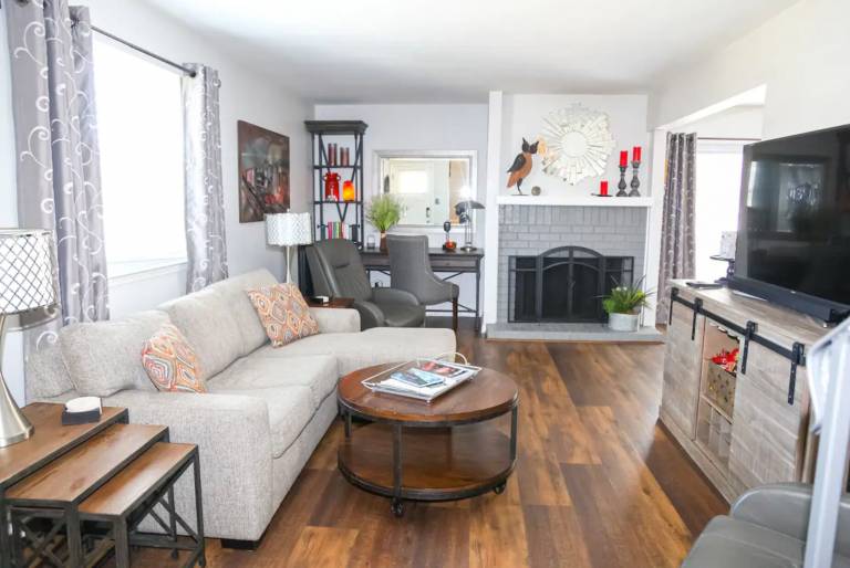 House  Harbor Village