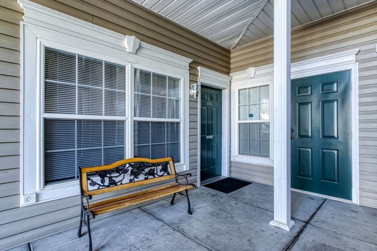 Family-oriented condo with pool | Dogs allowed — photo 2