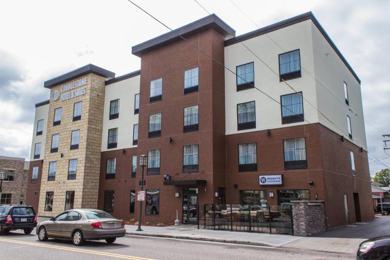 Cobblestone Hotel & Suites - Chippewa Falls in Chippewa Falls, WI