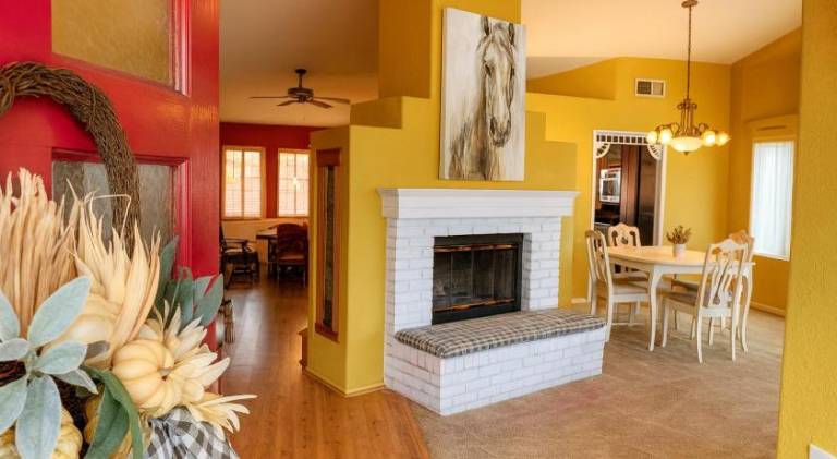 Beautiful house | Pets are welcome in Hemet, CA