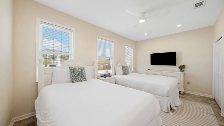Child-friendly house with pool | Pets are welcome — photo 4