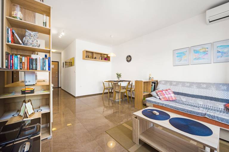 Fully equipped apartment with terrace | Pets are welcome — photo 3