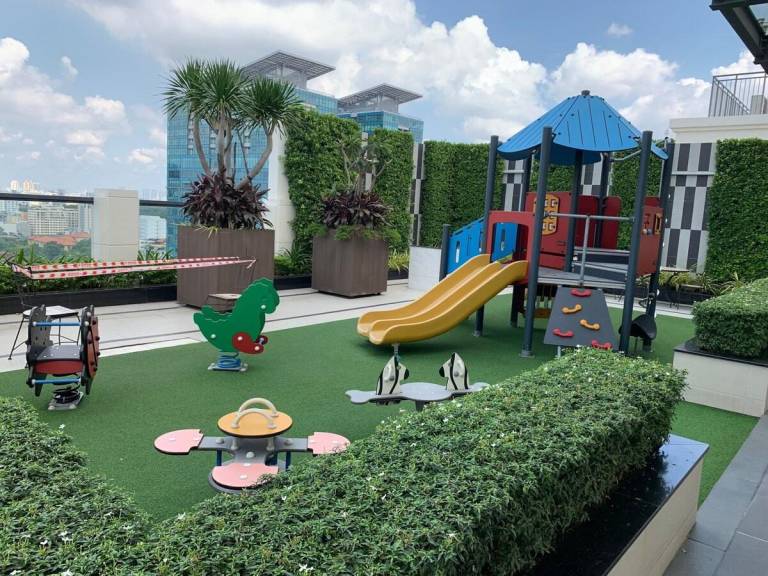 Apartment with yard, hot tub & patio | Near Bến Thành Market | Good for workation | Pets are welcome in Ho Chi Minh City