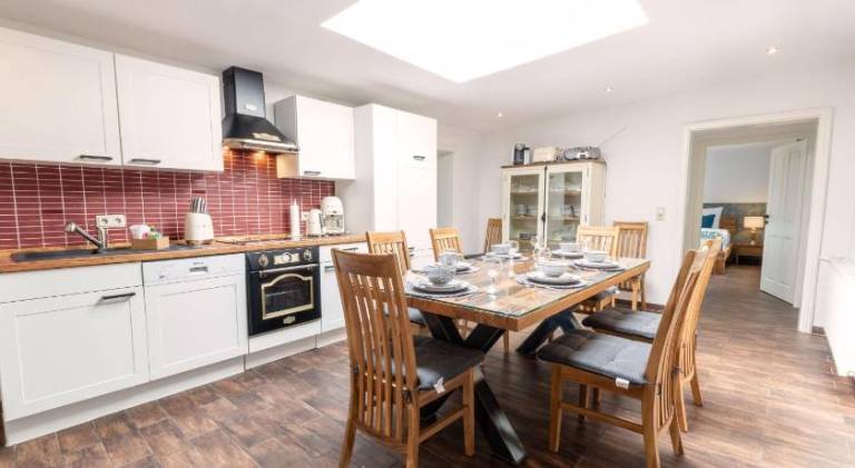 Vacation home with 4 rooms for 8 persons in Ostseebad Baabe