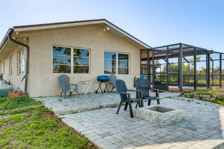 Boat Slip & Pool: Port Charlotte Waterfront Oasis — photo 3