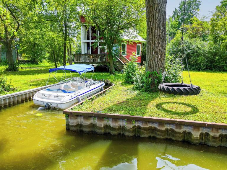 Cabin Fox Lake