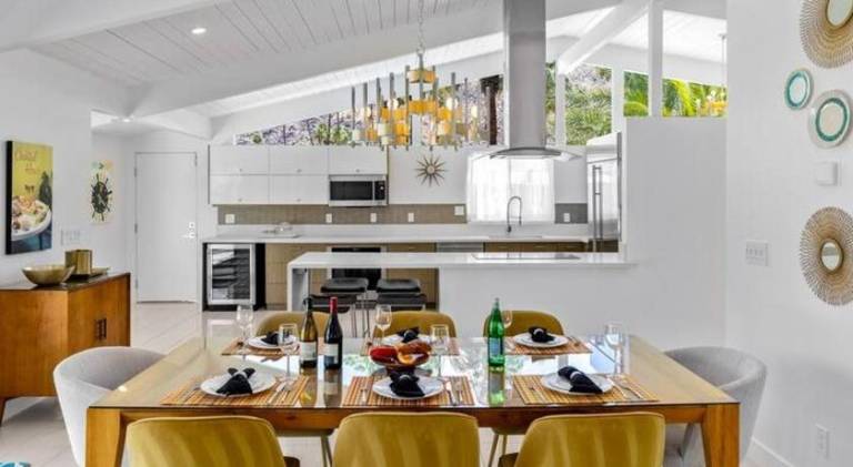 Ample villa with jacuzzi & pool | Pets allowed — photo 5