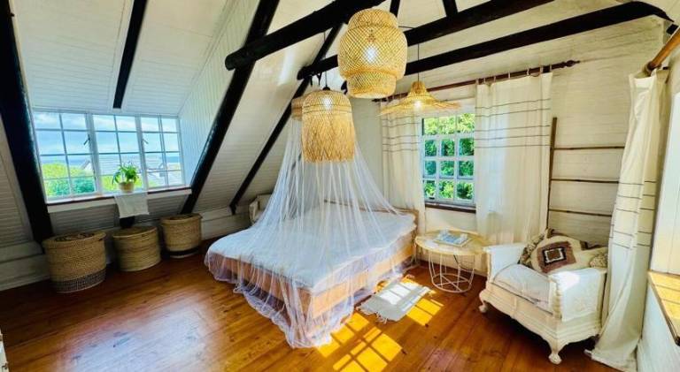 900 m&sup2; Ferienhaus