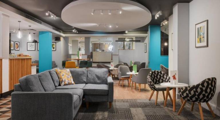 Holiday Inn Northampton By IHG — photo 3