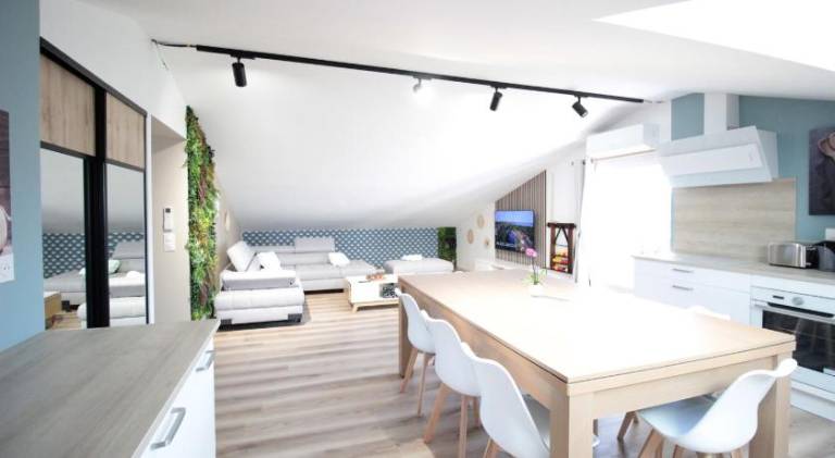 Verdun Centre - Full climatisation - 3 chambres - 7 couchages - 10 personnes - Parking Proche - Terr — photo 3