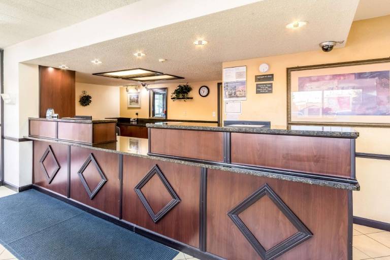 Motel 6 Grove City, OH — photo 2