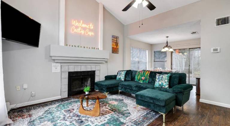 Vacation home with yard & terrace | Good for workation in San Antonio, TX