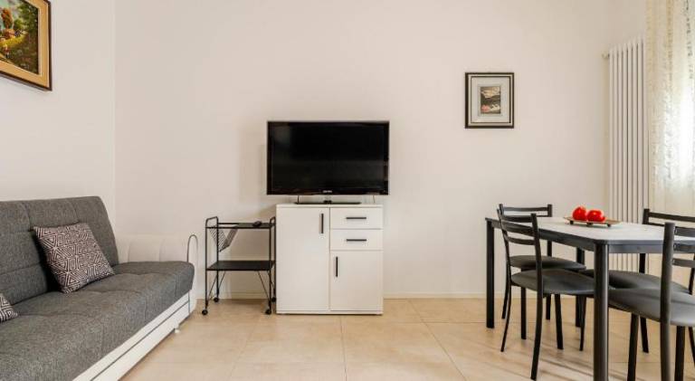 Apartment with 1 room for 3 persons — photo 2