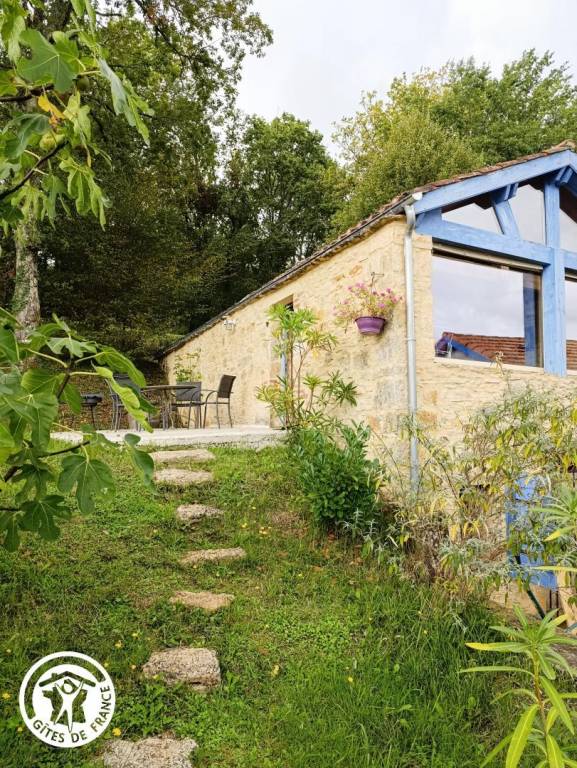Gite with garden, BBQ & terrace — photo 2