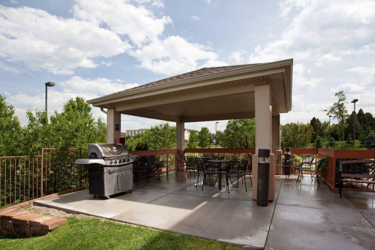 Sonesta Simply Suites Denver West Federal Center — photo 4
