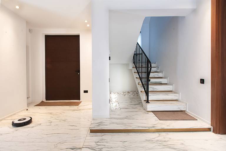 Luxury 5 Bed 4 Bath Home for the Ultimate Escape