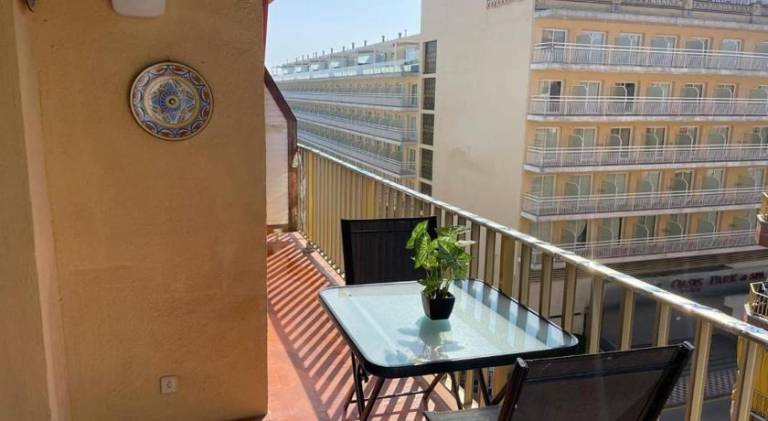 Pleasant rental apartment with private pool, yard & terrace | Dogs allowed — photo 4