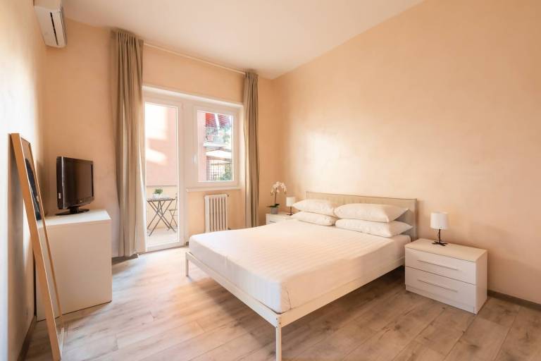 Apartment with 1 room for 4 persons in Vittoria