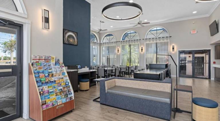 Baymont by Wyndham Orlando East — photo 3