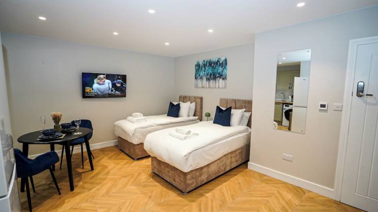 Apartment Egham