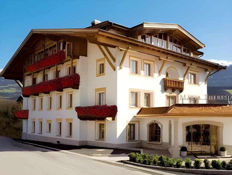 Gartenhotel Maria Theresia in Hall In Tirol
