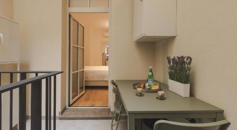 Apartment with terrace — photo 2
