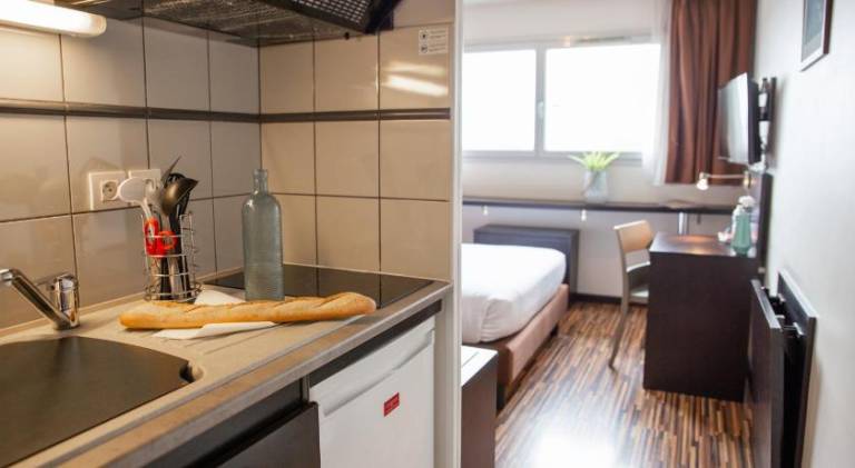 Serviced apartment with pool | Good for workation — photo 5