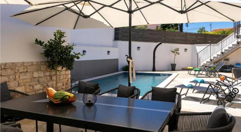 Holiday apartment with pool | Pets are welcome — photo 4