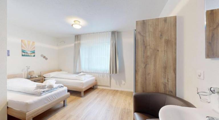Holiday apartment with 2 rooms for 6 persons — photo 2