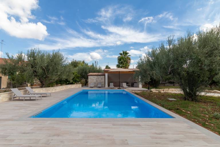 Villa with private pool, grill & fast internet | Garden view | Good for workation | Pets allowed — photo 3