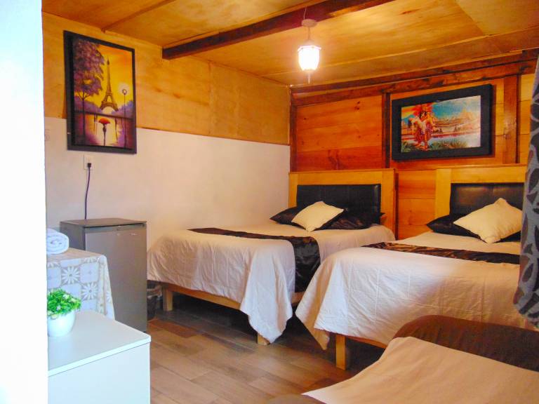 Nice Quadruple Cabin Equipped And Very Central — photo 4