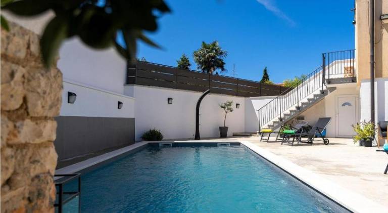 Holiday apartment with pool | Pets are welcome — photo 3