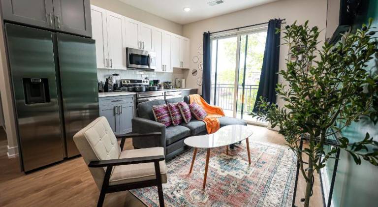 Fully equipped rental apartment | Suitable for remote work | Pets are welcome — photo 2