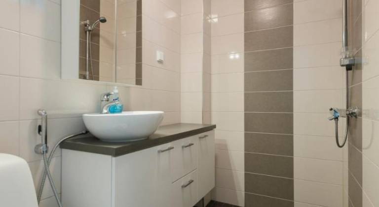 Beautiful rental apartment with barbeque, pool & garden | Pets are welcome — photo 2