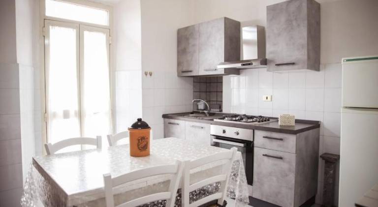Holiday apartment with 2 rooms for 6 persons — photo 4