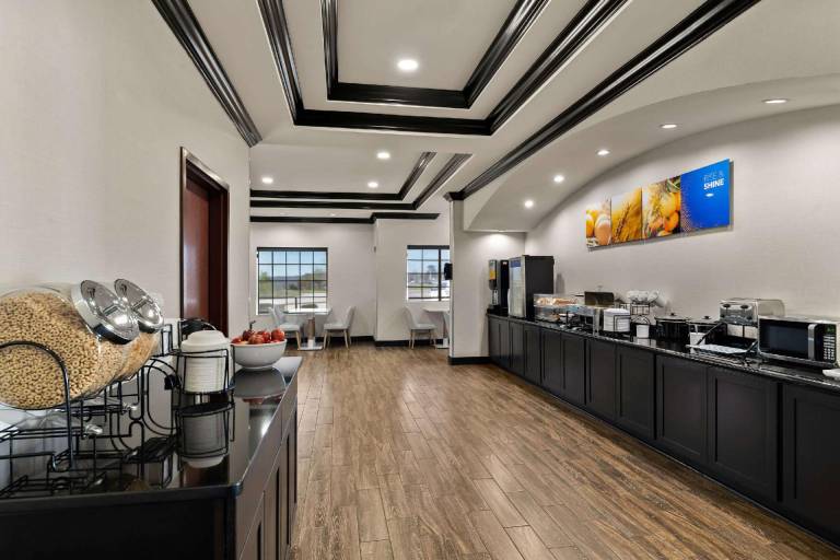 Comfort Inn & Suites Atoka — photo 3