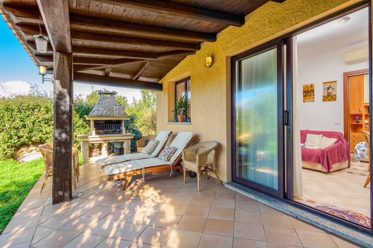 Villa "George" with Sea View, Private Terrace, Wi-Fi & Private Garden — photo 3