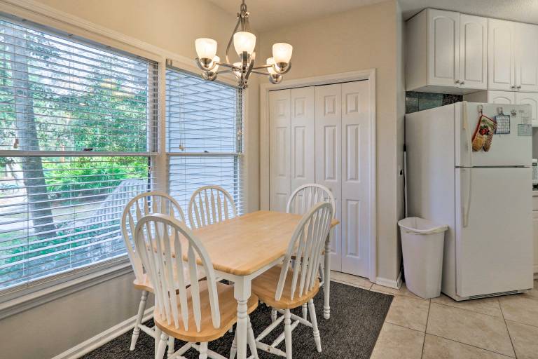 Walk to Beach: HHI Townhome w/ Pool Access! — photo 5