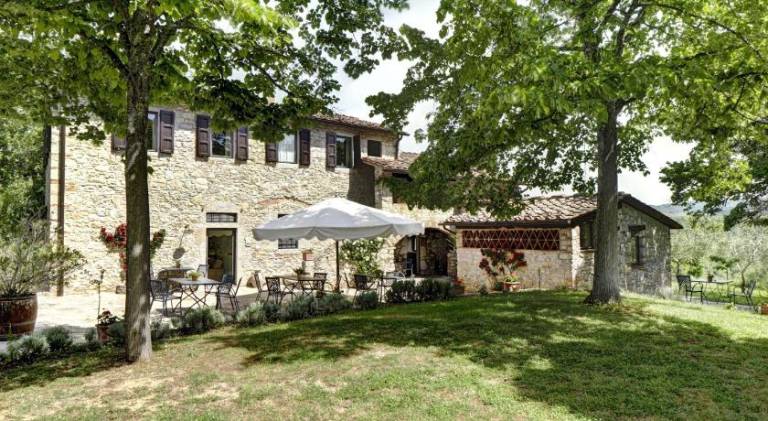 Child-friendly holiday apartment with barbeque, patio & pool | Pet-friendly — photo 4