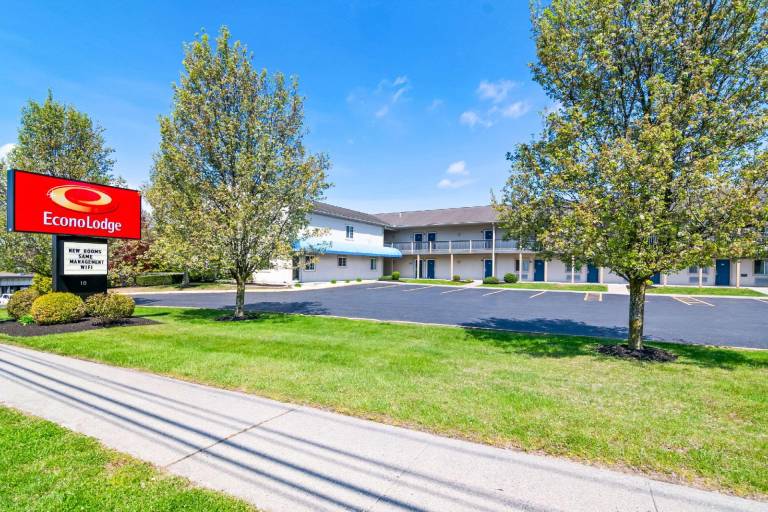 Econo Lodge Bethel Danbury