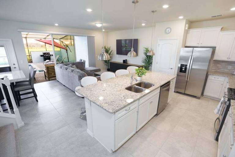 Fabulous 5 BR with pool Solterra Resort — photo 5