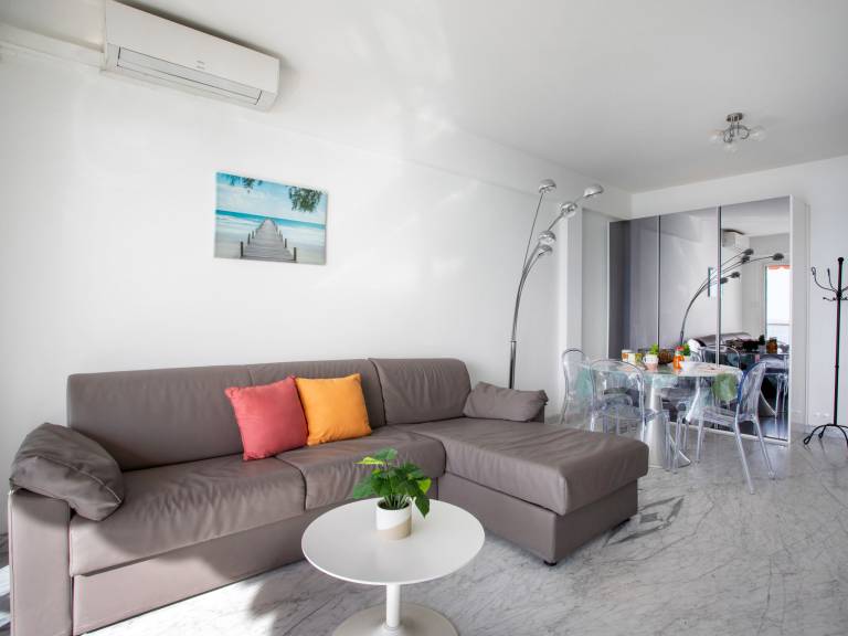 Apartment with terrace | Sea view — photo 2