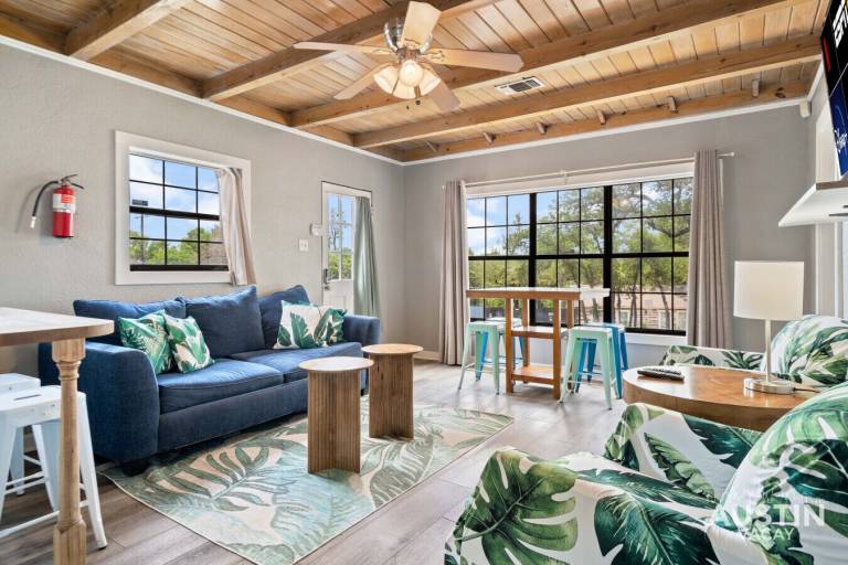 Cabin Lake Travis
