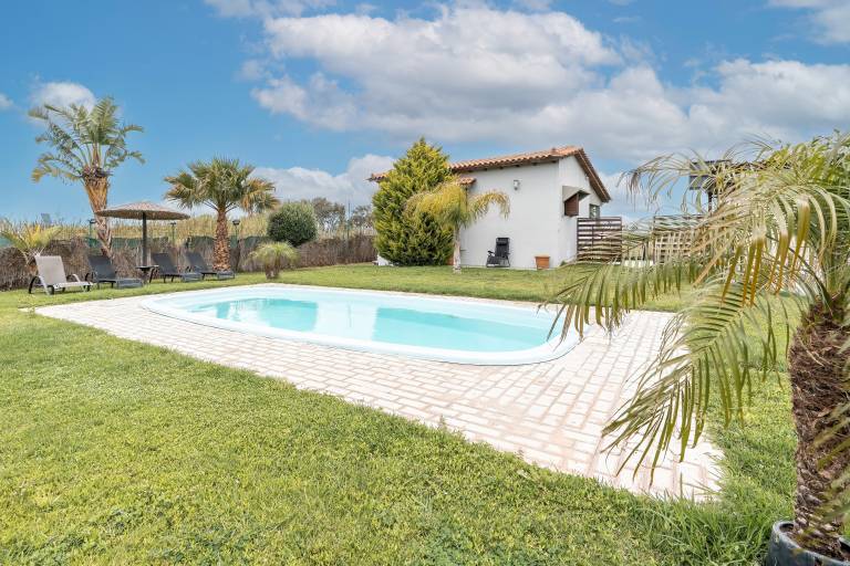 Holiday Home 'Mb Luxury House' with Sea View, Wi-Fi and Air Conditioning in Rhodes