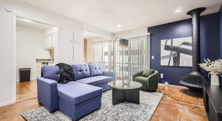 Rental apartment with pool — photo 2