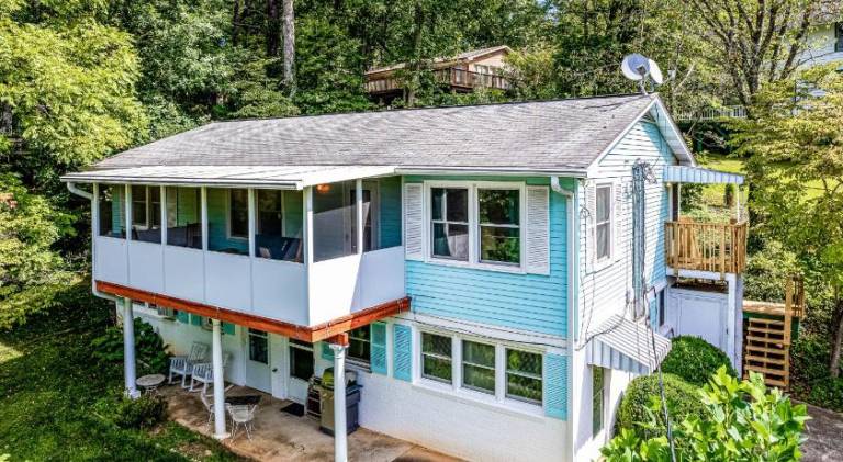 Vacation home with pool in Wayne, NC