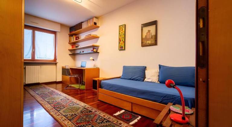 Rental apartment with 2 rooms for 5 persons — photo 2